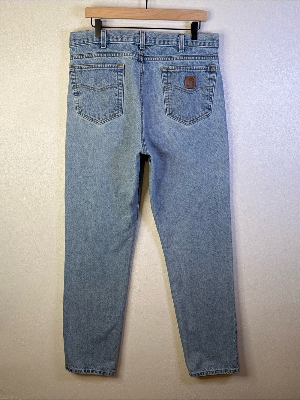 Carhartt Men's Traditional Fit Tapered Leg Jeans B18STW Size 36x34 Light Wash